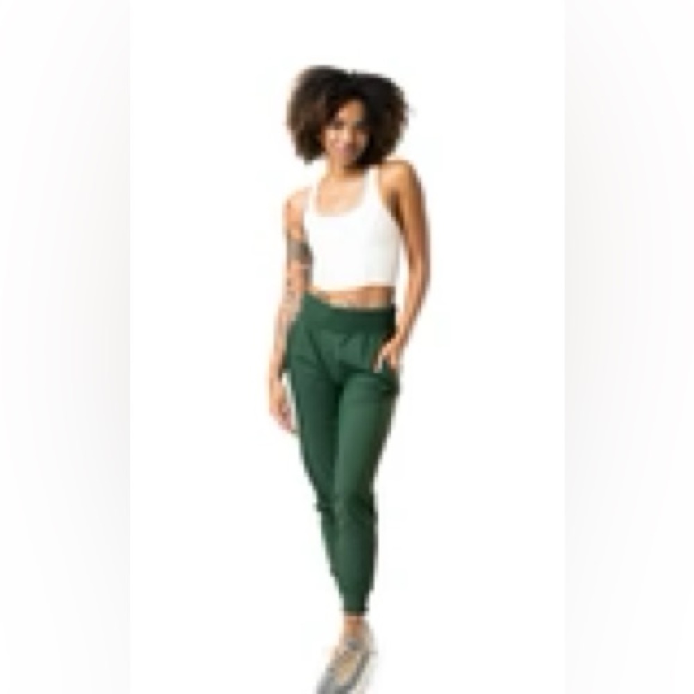 Balance Athletica/Vitality Swift Jogger in Evergreen